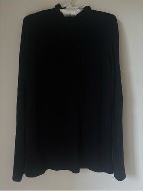 Tahari Black Long Sleeve Turtle Neck Top